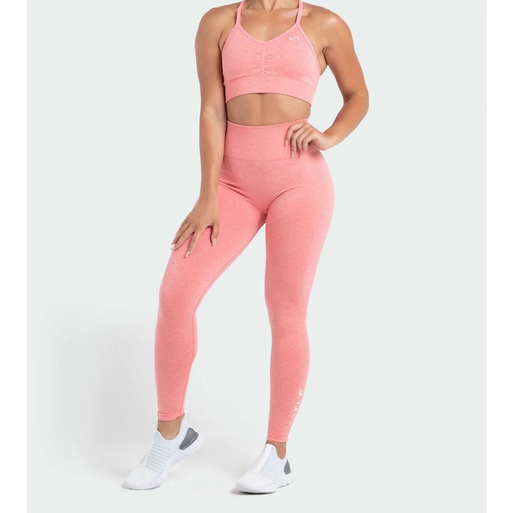 TLF Boost Seamless Scrunch Leggings XL & Multi-Back Strap Sports Bra XL